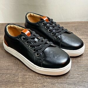 Kids Size 13 Black and White DEER STAGS Sneakers